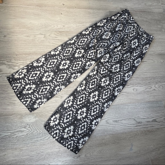 ANGL | Flowy Printed Pants - Picture 6 of 7